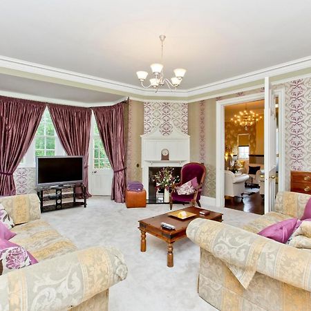 Luxury 3-Bedroom Apartment With Stunning Views At Ramsay Garden 爱丁堡 外观 照片