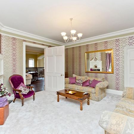 Luxury 3-Bedroom Apartment With Stunning Views At Ramsay Garden 爱丁堡 外观 照片