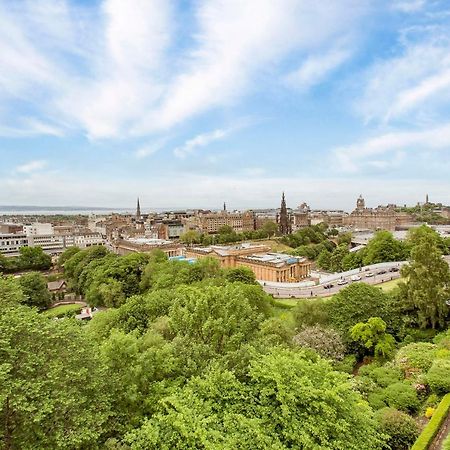 Luxury 3-Bedroom Apartment With Stunning Views At Ramsay Garden 爱丁堡 外观 照片
