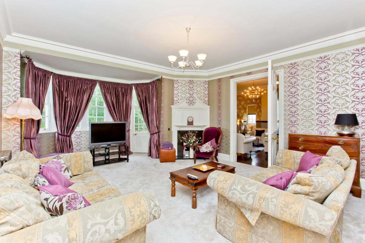 Luxury 3-Bedroom Apartment With Stunning Views At Ramsay Garden 爱丁堡 外观 照片